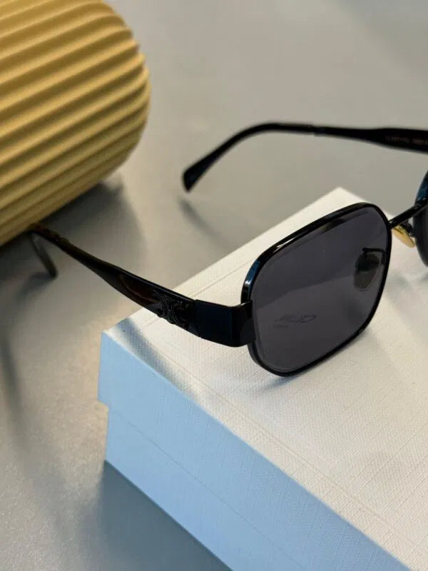 Celine Triomphe Metal Square Güneş Gözlüğü – Black