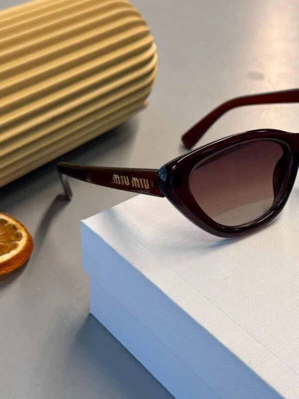 Miu Miu Cat-Eye Güneş Gözlüğü – Bordo Degrade