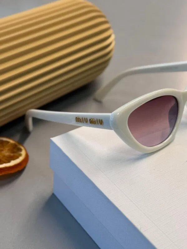 Miu Miu Cat-Eye Güneş Gözlüğü – Beyaz Pembe degrade