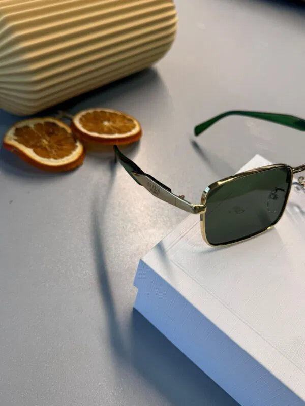 Prada PR Polarize Güneş Gözlüğü – Yeşil