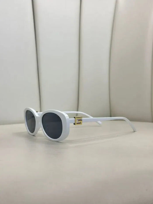 Gucci Oval Güneş Gözlüğü – Beyaz