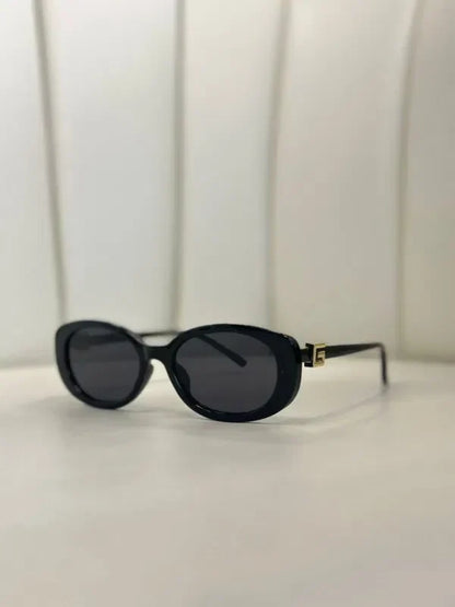 Gucci Oval Güneş Gözlüğü- Siyah