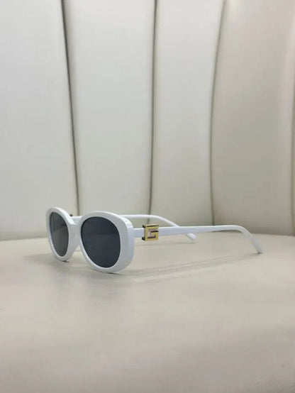 Gucci Oval Güneş Gözlüğü – Beyaz