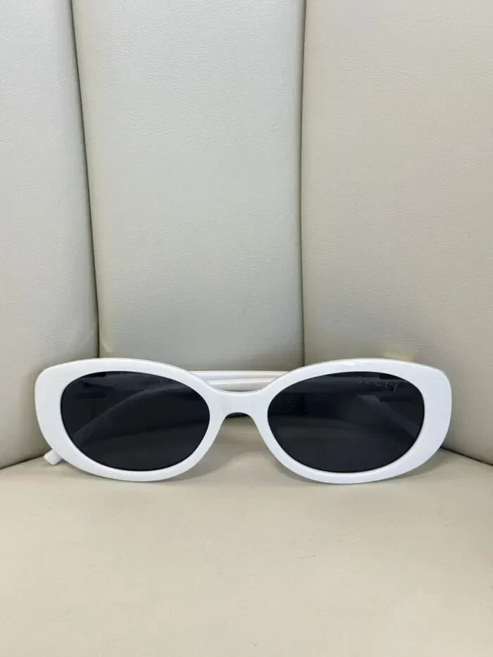 Gucci Oval Güneş Gözlüğü – Beyaz