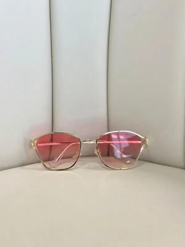 Mıu Mıu Metal Çerçeve Güneş Gözlüğü – Pembe