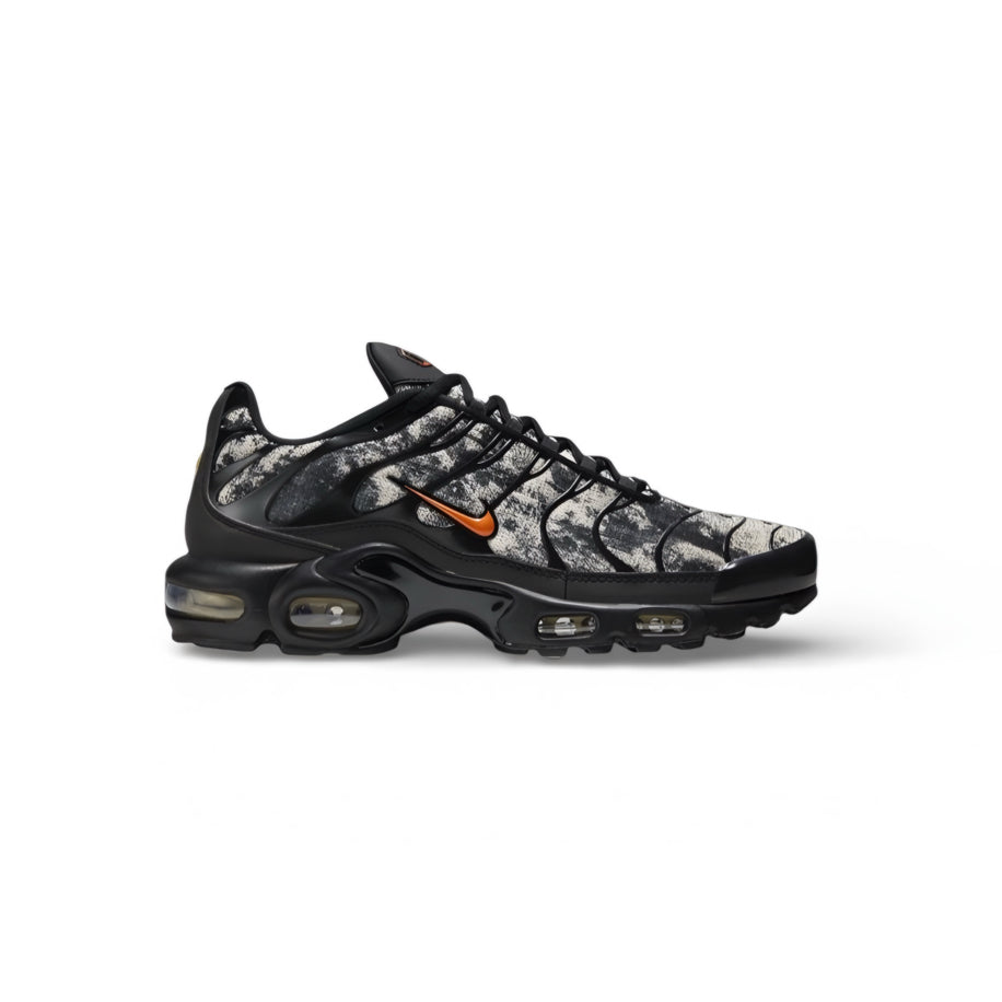 NIKE AIRMAX PLUS TN 'BLACK/CAMO'
