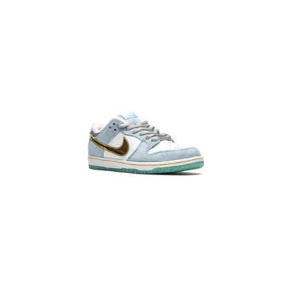 Nike x Sean Cliver SB Dunk Low "Holiday Special"