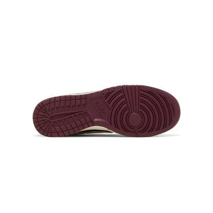 Nike Dunk Low Retro PRM Valentine’s Day