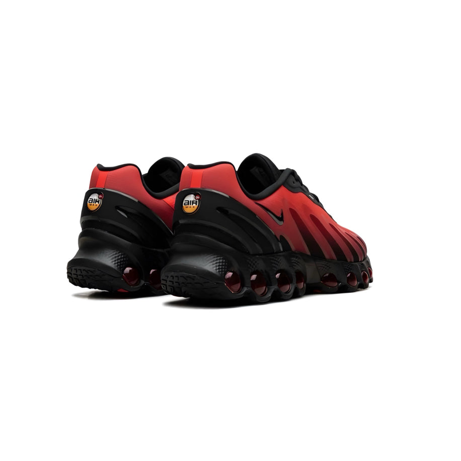 NIKE Air Max DN8 'Bred'
