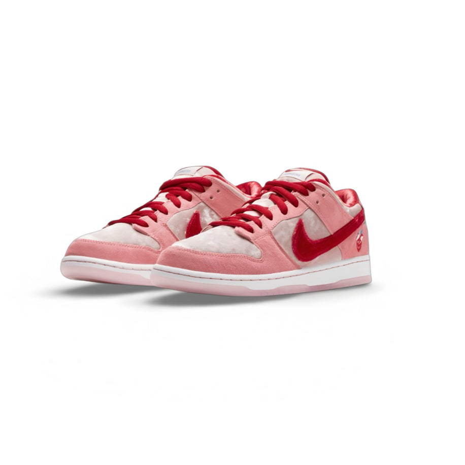 Nike SB Dunk Low Strangelove