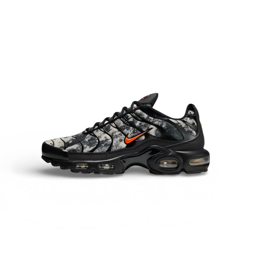 NIKE AIRMAX PLUS TN 'BLACK/CAMO'