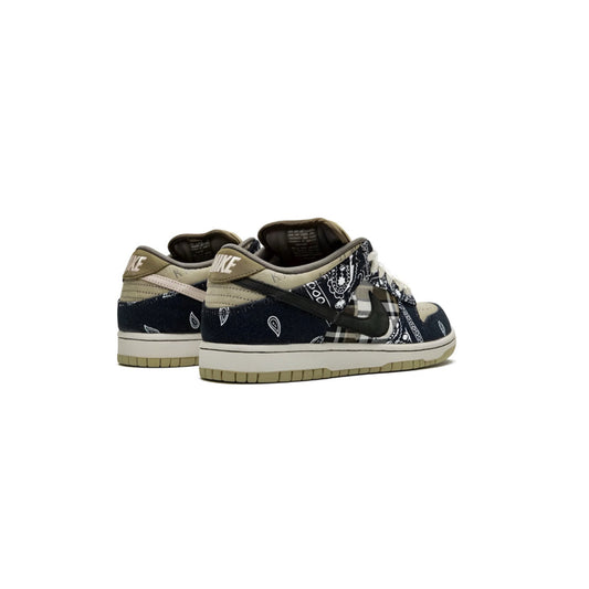 Nike x Travis Scott SB Dunk Low