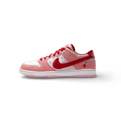 Nike SB Dunk Low Strangelove