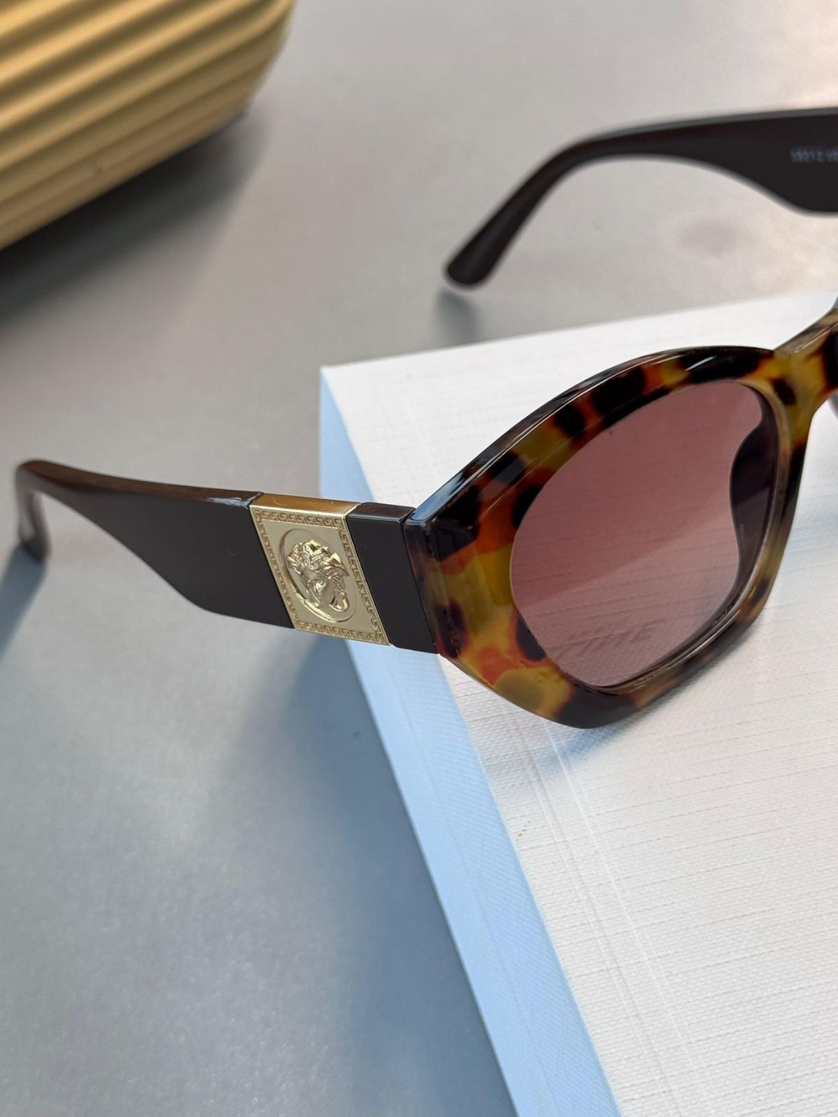 Versace Gold Detay Güneş Gözlüğü – Leopar